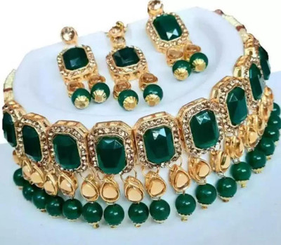 ashlyn creations Brass Gold-plated Gold, White Jewellery Set(Pack of 1)