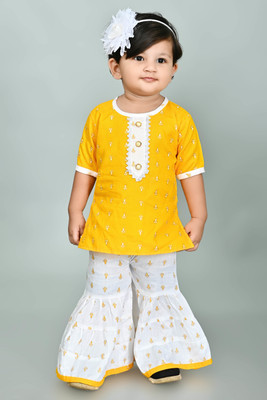 R.J FASHION Girls Party(Festive) Kurta Trouser(YELLOW)