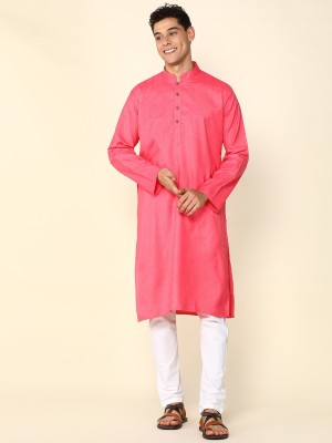 Svatantra Men Solid Straight Kurta(Pink)