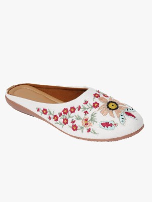 Kiana Ethnic Mule For Women(White , 6)