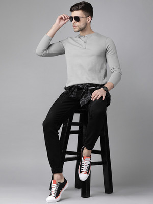 Roadster Self Design Men Henley Neck Grey T-Shirt
