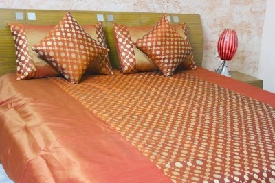 Dekor World Polyester Double Geometric Flat Bedsheet(Pack of 1, Orange)