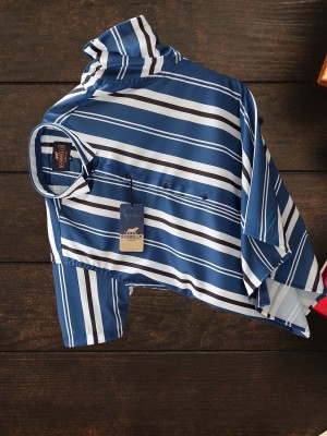 SYSBELLA FASHION Men Striped Casual Blue Shirt