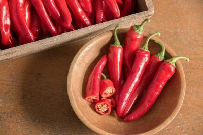 CYBEXIS NBIR-42 - Pepper Fire Hot Long Red Chilli - (1350 Seeds) Seed(1350 per packet)
