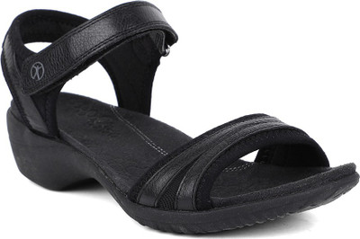 HUSH PUPPIES Women Casual(Black , 6)