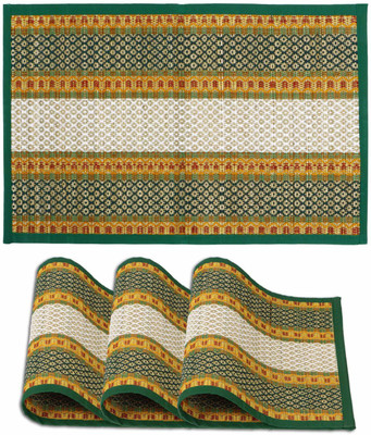 Haus Fabula Rectangular Pack of 4 Table Placemat(Green, River Grass)