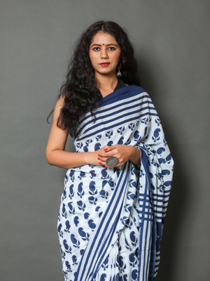 Divyam Printed Ikkat Pure Cotton Saree(Blue, White)