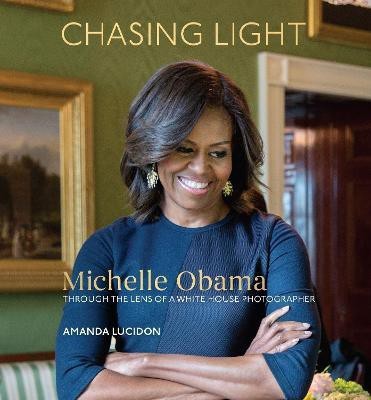 Chasing Light(English, Hardcover, Lucidon Amanda)