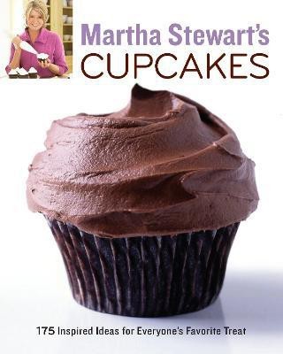 Martha Stewart's Cupcakes(English, Paperback, Martha Stewart Living Magazine)