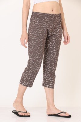 APR GLOBAL Women Brown, White Capri