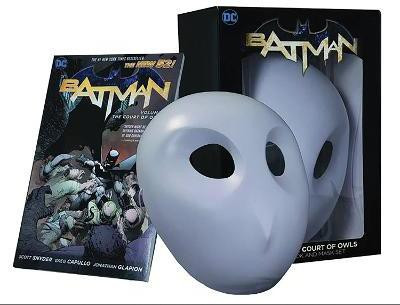 Batman: The Court of Owls Mask and Book Set(English, Other printed item, Snyder Scott)