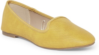 Forever Glam By Pantaloons Bellies For Women(Yellow)