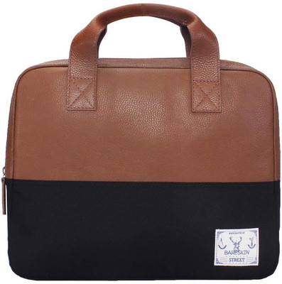 

Bare Skin 17 inch Sleeve/Slip Case(Black)