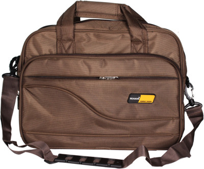 

Synergy Season 15.6 inch Laptop Messenger Bag(Brown)