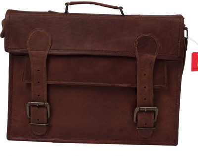 

Pranjals House 15 inch Laptop Messenger Bag(Brown)