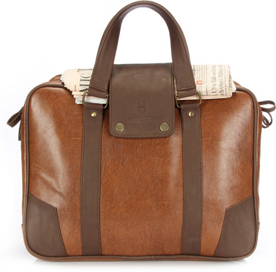 

HardWire 15 inch Laptop Messenger Bag(Brown)