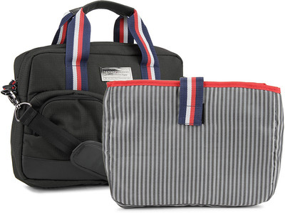 

Tommy Hilfiger Laptop Messenger Bag(Black)