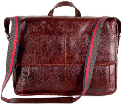 

Tortoise 15 inch Laptop Messenger Bag(Brown), Dark brown