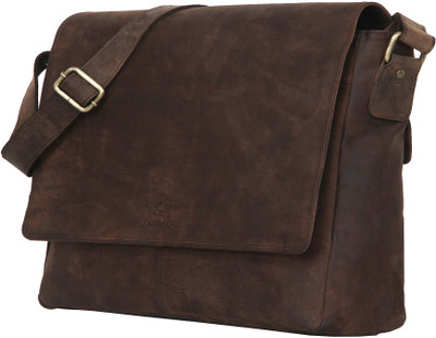

H.A.Leathers 15 inch Laptop Messenger Bag(Brown), Muskat