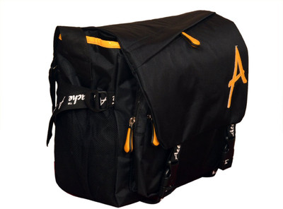 

Attache 15 inch Laptop Messenger Bag(Black), Black-01