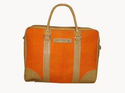 

PNA 16 inch Laptop Messenger Bag(Orange), Orange 13