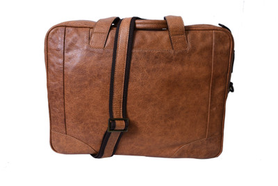 

Pellezari 14 inch Laptop Messenger Bag(Tan)