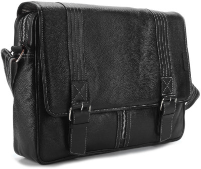 

Tortoise 15 inch Laptop Messenger Bag(Black)