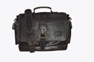 

Pellezzari 12 inch Laptop Messenger Bag(Brown)