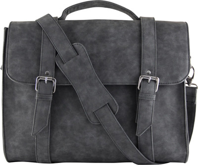 

Mohawk 15 inch Laptop Messenger Bag(Black)