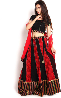 

Kasturi-B Swadeshi Karigari Embellished Lehenga, Choli and Dupatta Set(Dark Green), Pine green
