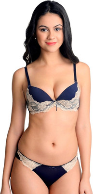 La Zoya Lingerie Set La Zoya Lingerie Set