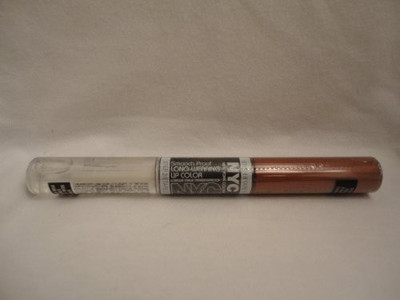 

Nyc Smooch Proof Longwearing Goddess () Fl. . Lip Seal And Shine Fl. . SMOOCH PROOF(Multicolor)