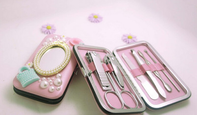 

Foolzy 8 in 1 Compact Pedicure Set(100 g, Set of 1)