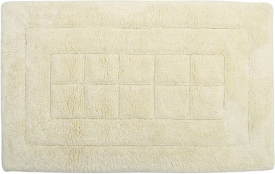 

Style Homez Cotton Bath Mat Cotton Bath Mat(White