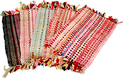

Ritika Carpet Plastic Door Mat(Multicolor, Medium)