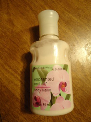 

Bath & Body Works enchanted orchid body lotion travel size -(60 ml)
