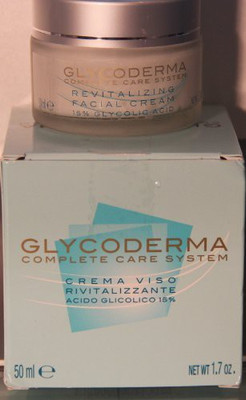 

Glycoderma Revitalizing Facial Cream 15% Gycolic Acid(51 ml)