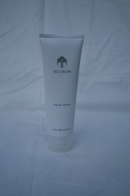 

Nu Skin Hand Lotion, (4.2 fl. )(125 ml)