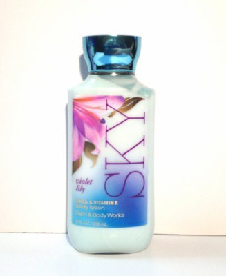 

Bath & Body Works Violet Lily SKY Body Lotion 8 /(236 ml)