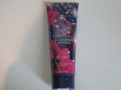 

Bath & Body Works sparkling blackberry woods triple moisture body cream(240 ml)