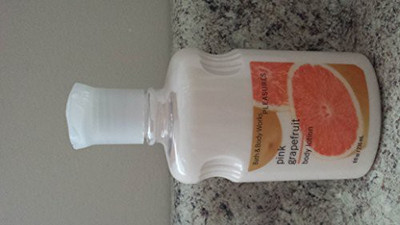 

Bath & Body Works pink grapefruit pleasures collection body lotion(236 ml)