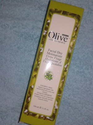 Olive Essence Facial Day Moisturizer(100 ml)