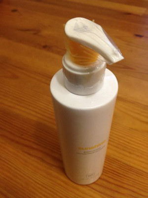 

GAP The Sunshine Perfumed Body Lotion - Full Size - Discontinued(210 ml)