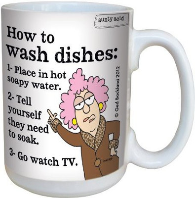 

Tree-Free Greetings Greetings lm43909 Hilarious Aunty Acid Washing Dishes by The Backland Studio Ceramic, 15-Ounce Ceramic Mug(60 ml), Multicolor