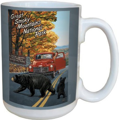 

Tree-Free Greetings Greetings lm43305 50's Retro Great Smoky Mountains National Park Bear Crossing by Paul A. Lanquist Ceramic, 15-Ounce, Multicolored Ceramic Mug(60 ml), Multicolor