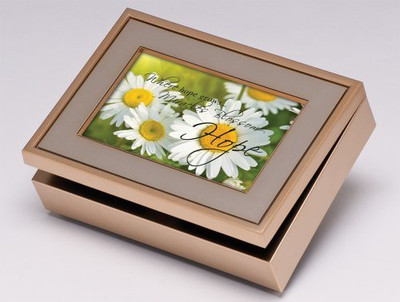 

Cottage Garden pkn106 Music Box