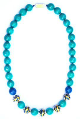 

Niyaro Stone Necklace
