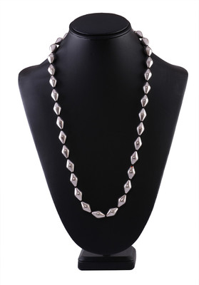 

Silvery Silver Necklace