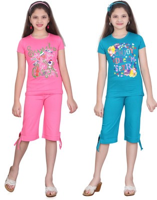 

Sini Mini Kids Nightwear Girls Solid, Printed Cotton(Multicolor Pack of 2
