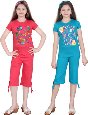 

Sini Mini Girls Casual Top Capri(Multicolor, Multi color